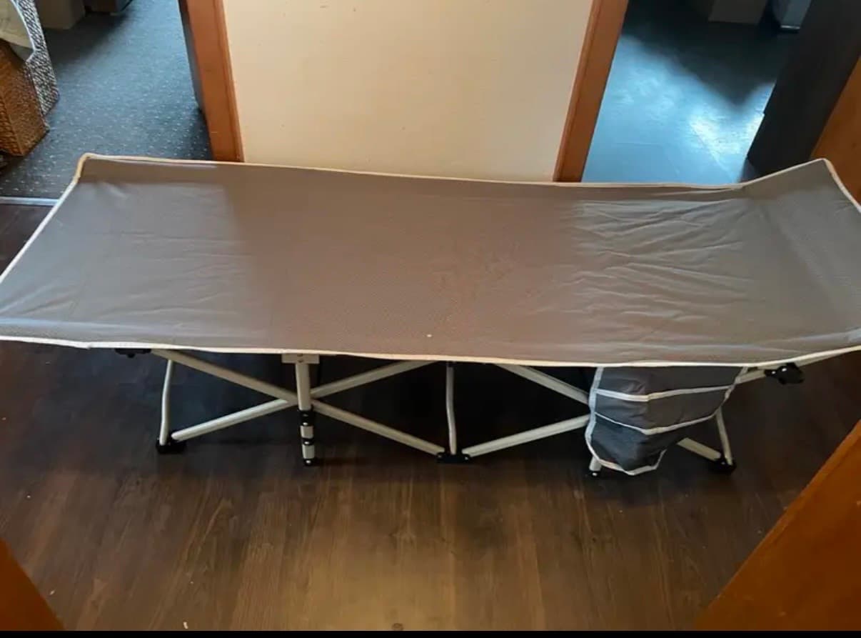 Foldable bed  - Image 3