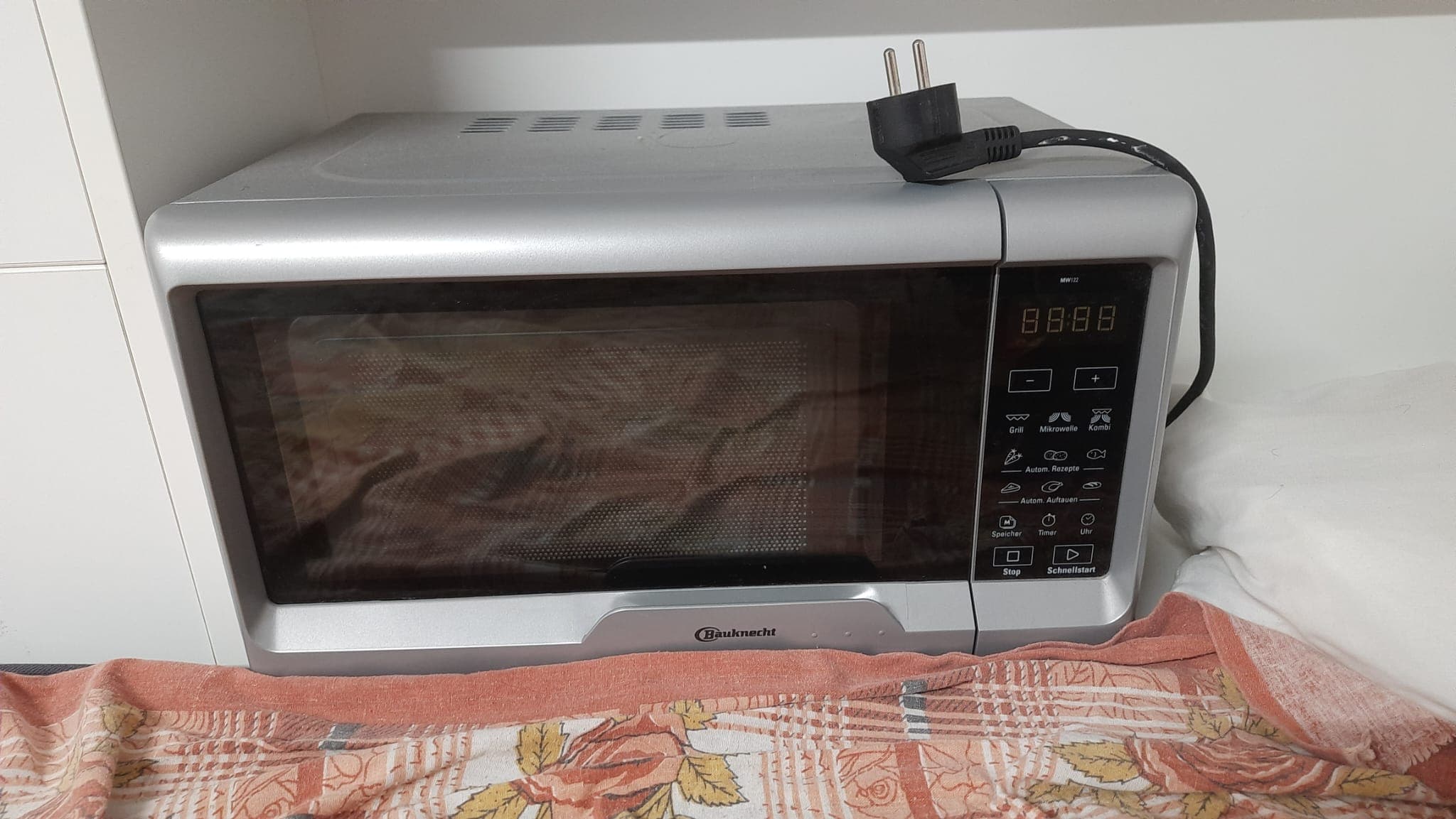 Microwave oven