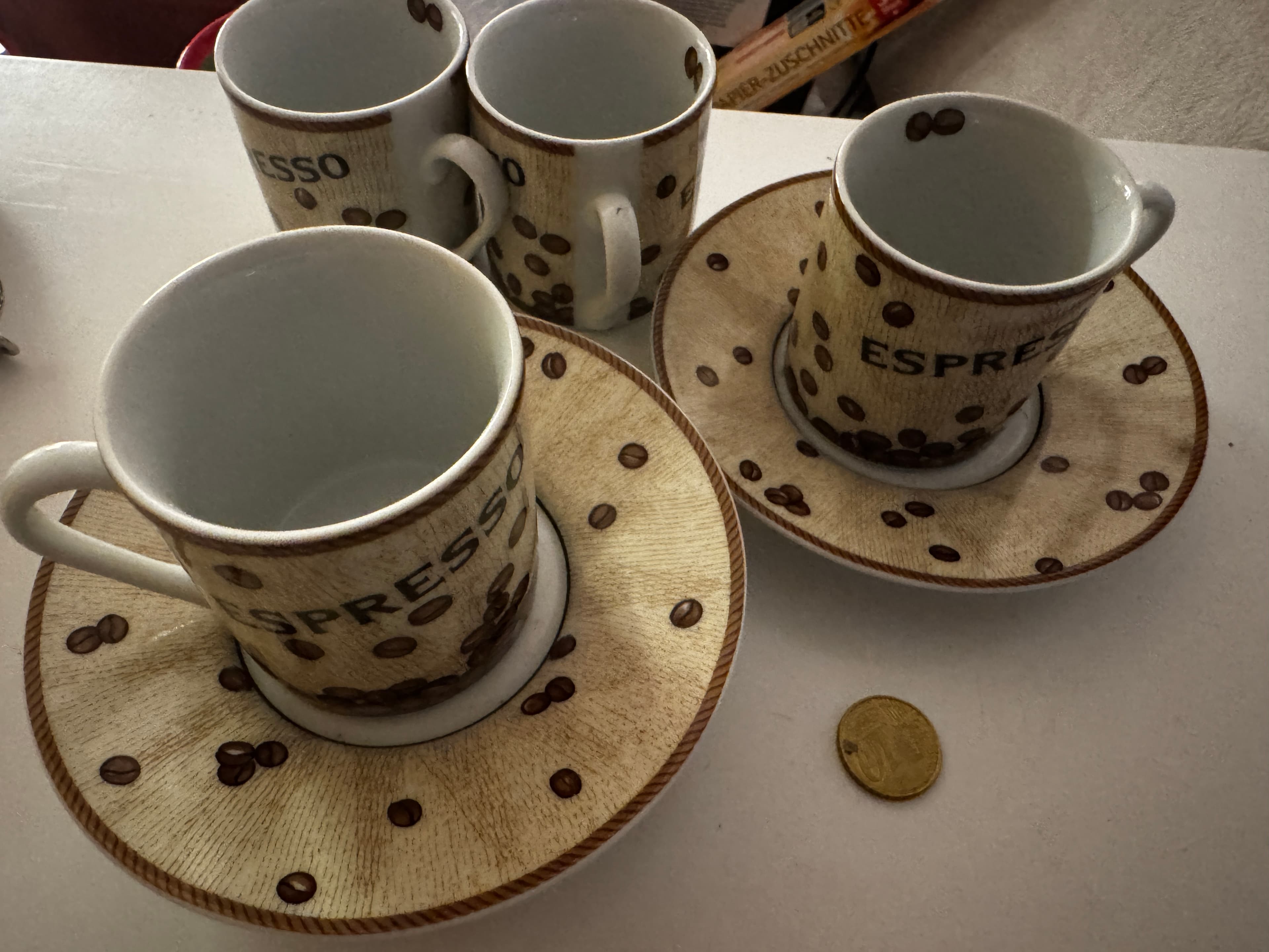 Set of 4 mini espresso cups in great condition
