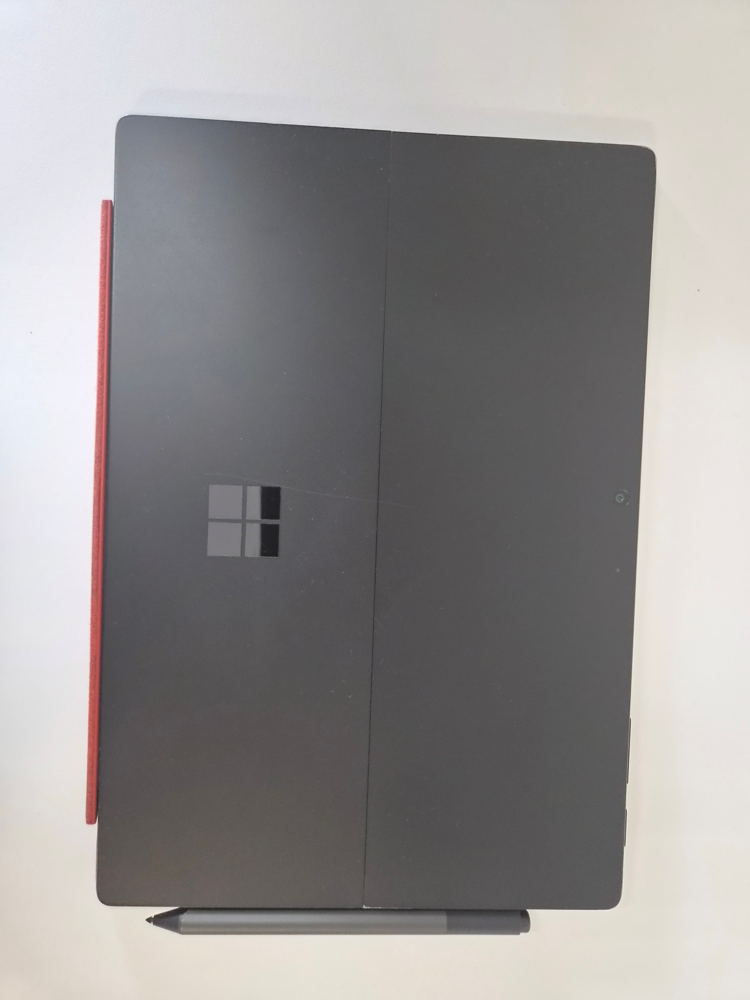 Microsoft Surface Pro 7 2-in-1 laptop - Image 2
